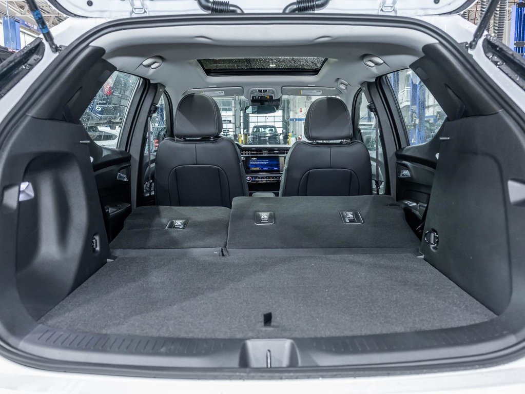 2027 Chevrolet Bolt in St-Jérôme, Quebec - 30 - w1024h768px