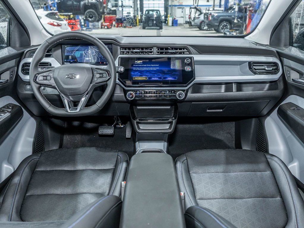 2027 Chevrolet Bolt in St-Jérôme, Quebec - 4 - w1024h768px