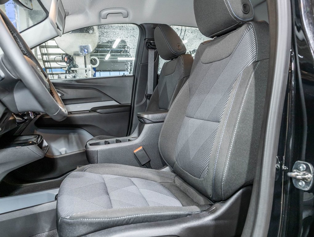 2027 Chevrolet Bolt in St-Jérôme, Quebec - 11 - w1024h768px