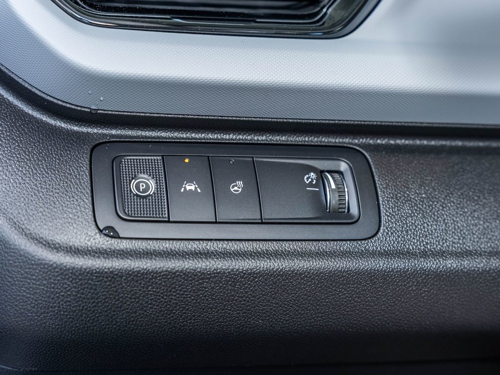 2027 Chevrolet Bolt in St-Jérôme, Quebec - 21 - w1024h768px