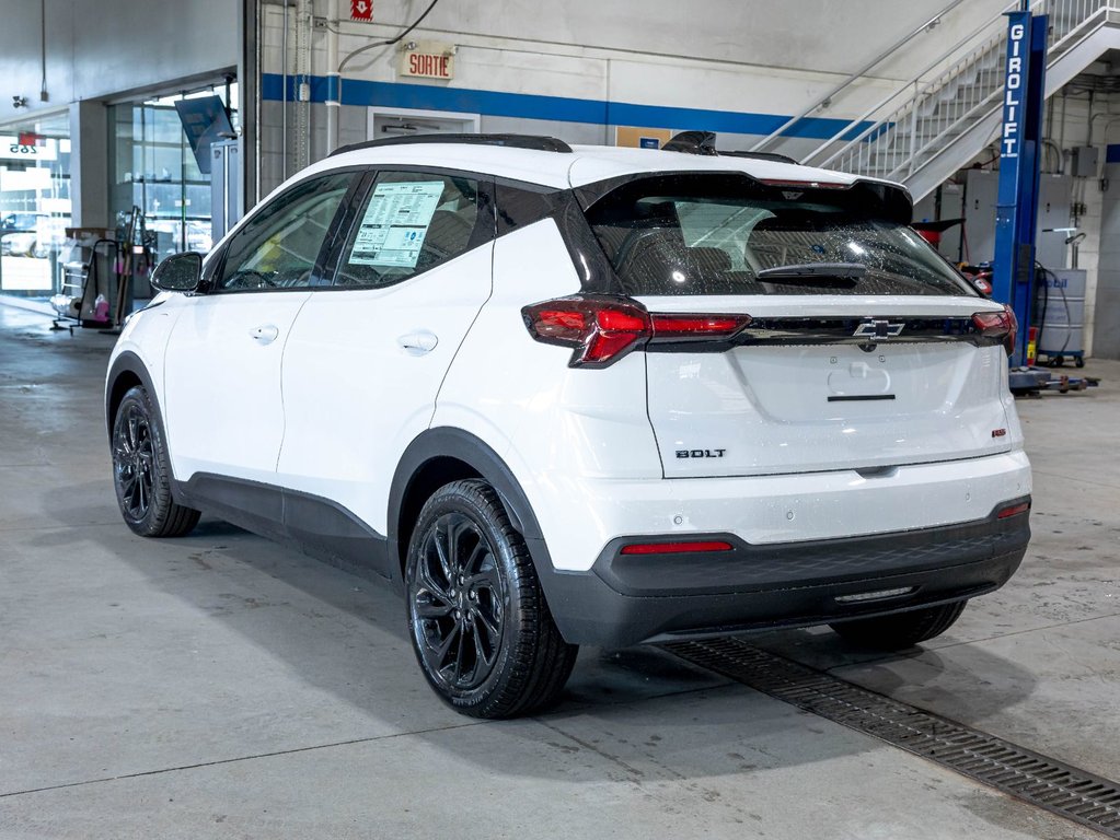 2027 Chevrolet Bolt in St-Jérôme, Quebec - 4 - w1024h768px