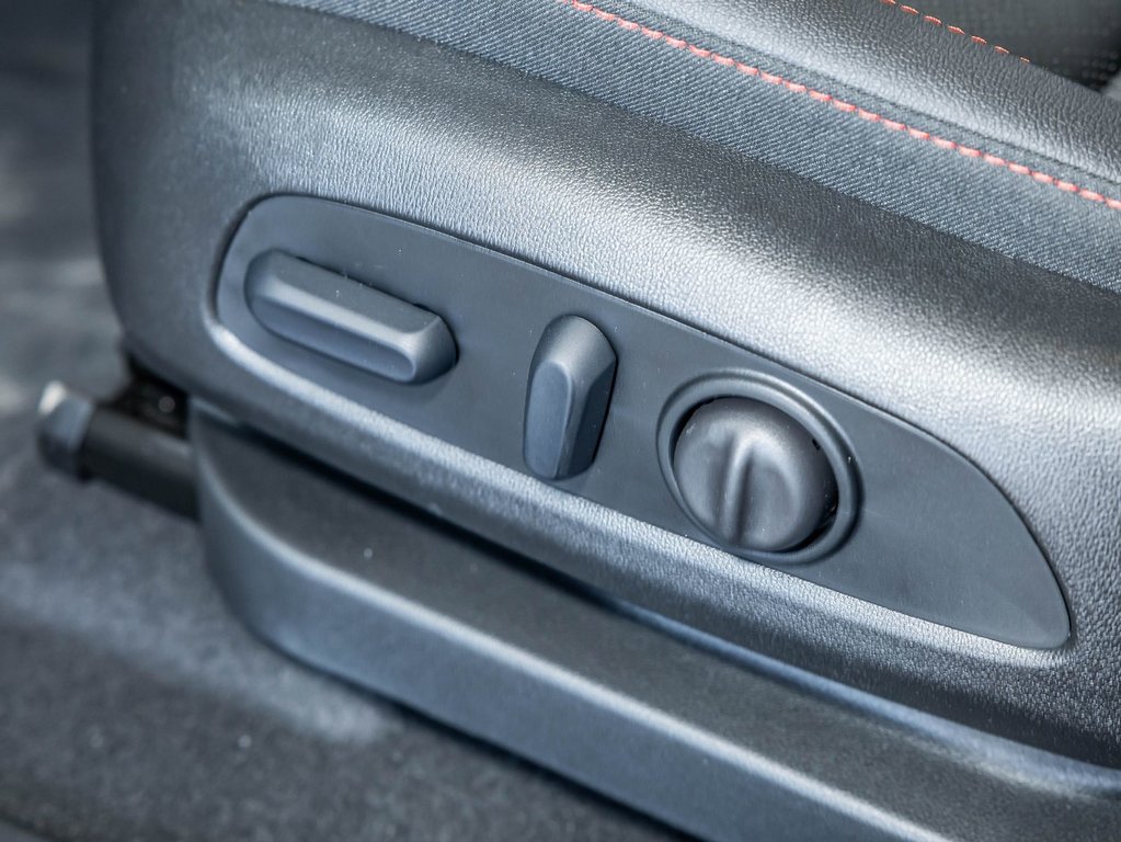 2027 Chevrolet Bolt in St-Jérôme, Quebec - 19 - w1024h768px