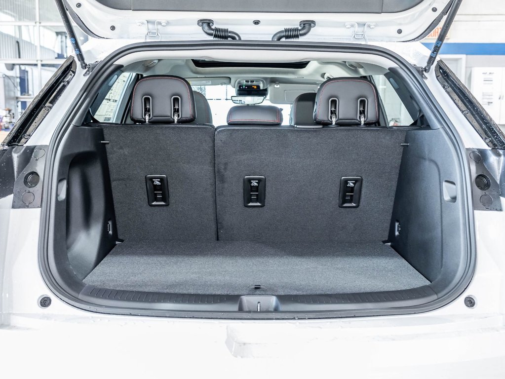 2027 Chevrolet Bolt in St-Jérôme, Quebec - 24 - w1024h768px
