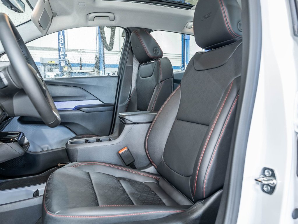 2027 Chevrolet Bolt in St-Jérôme, Quebec - 9 - w1024h768px