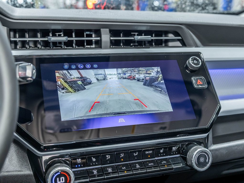 2027 Chevrolet Bolt in St-Jérôme, Quebec - 18 - w1024h768px