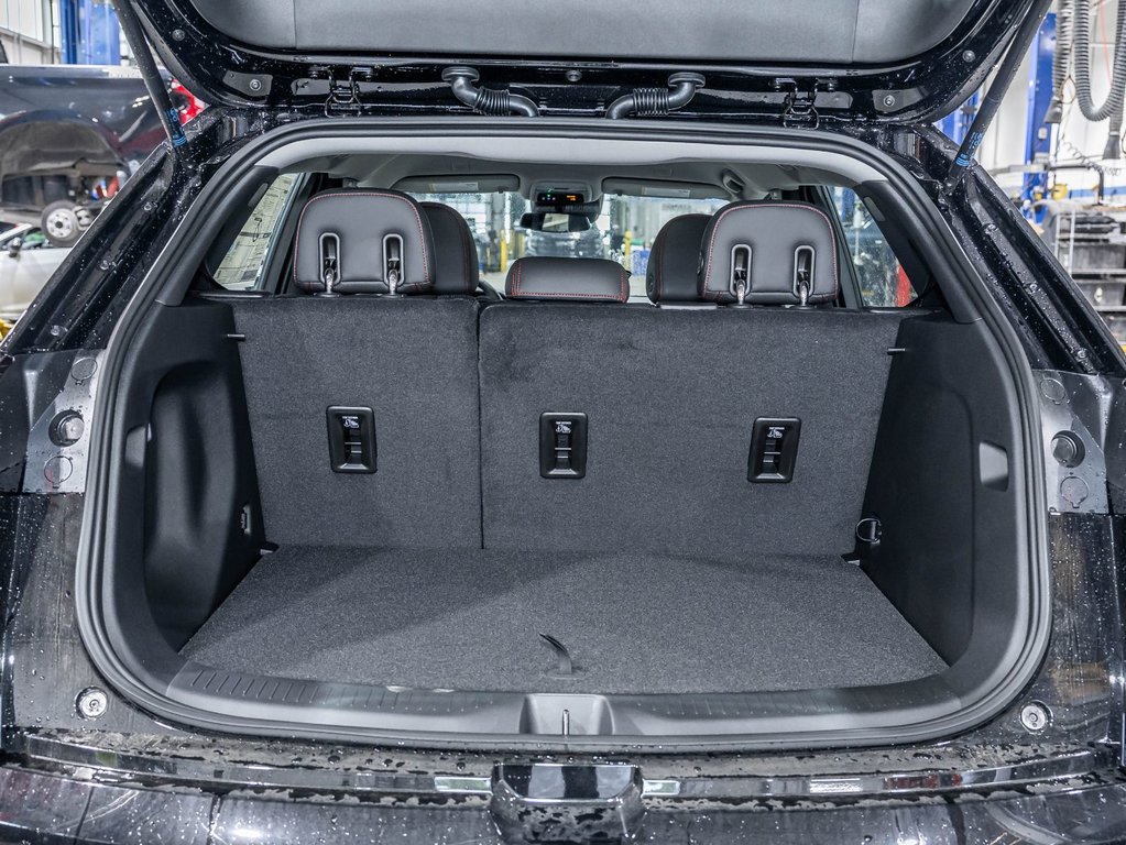 2027 Chevrolet Bolt in St-Jérôme, Quebec - 28 - w1024h768px