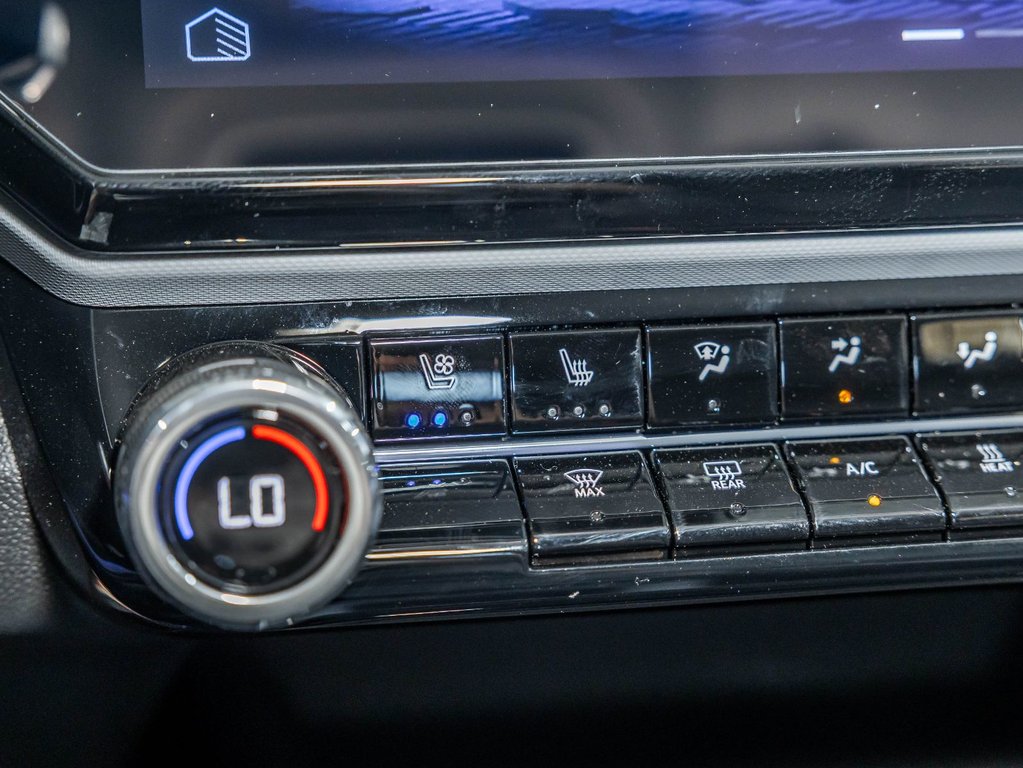 2027 Chevrolet Bolt in St-Jérôme, Quebec - 20 - w1024h768px