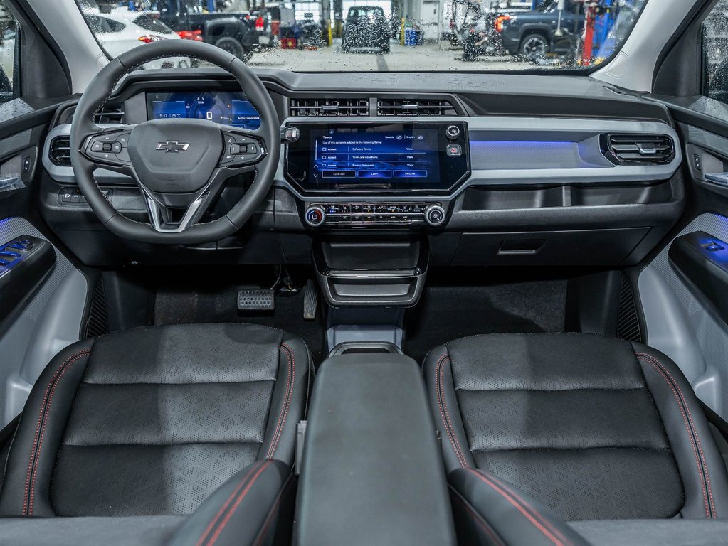 2027 Chevrolet Bolt in St-Jérôme, Quebec - 4 - w1024h768px