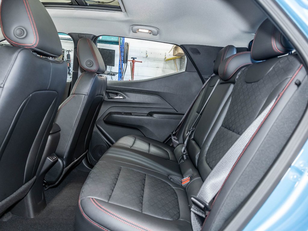 2027 Chevrolet Bolt in St-Jérôme, Quebec - 28 - w1024h768px