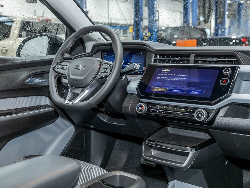 2027 Chevrolet Bolt in St-Jérôme, Quebec - 25 - w1024h768px