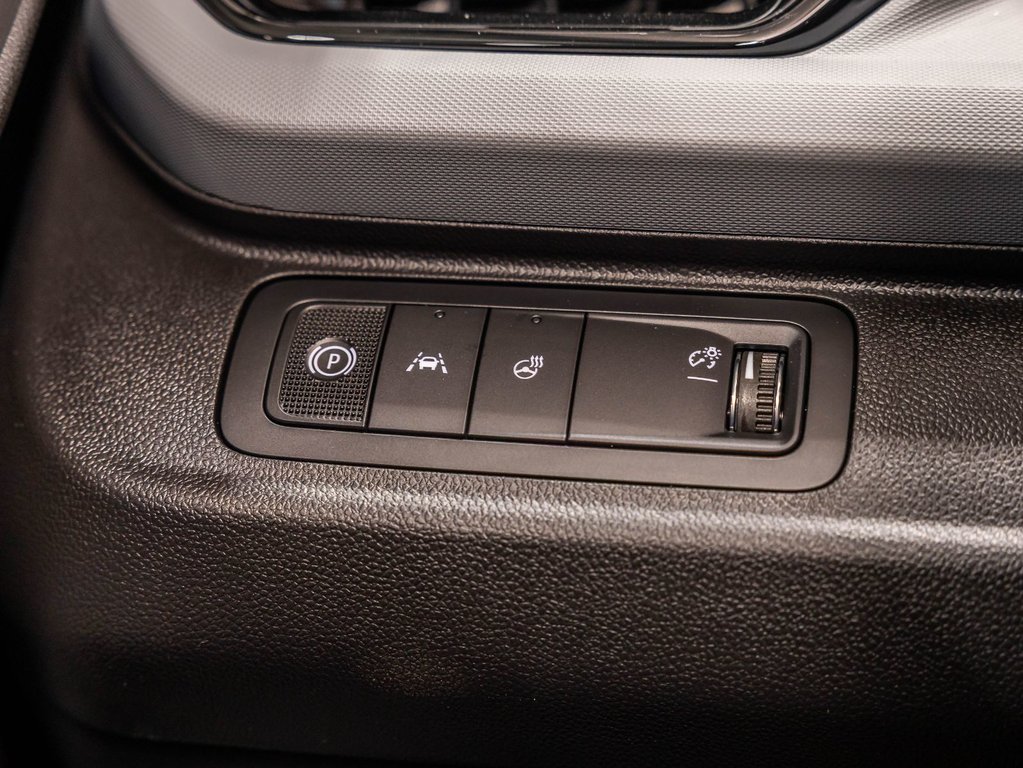2027 Chevrolet Bolt in St-Jérôme, Quebec - 23 - w1024h768px