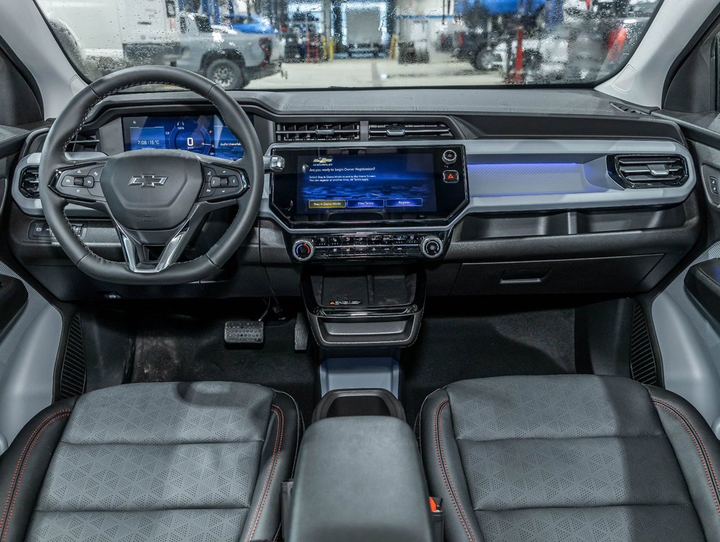 2027 Chevrolet Bolt in St-Jérôme, Quebec - 4 - w1024h768px