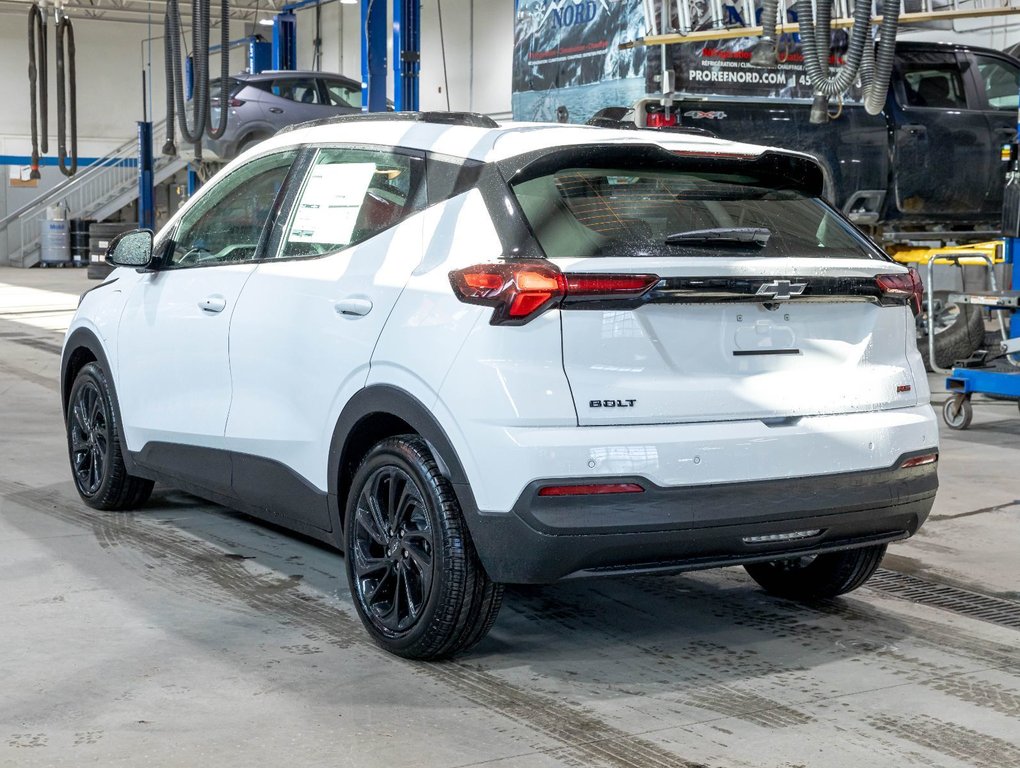 2027 Chevrolet Bolt in St-Jérôme, Quebec - 6 - w1024h768px