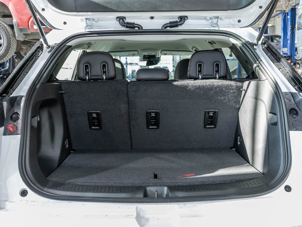 2027 Chevrolet Bolt in St-Jérôme, Quebec - 29 - w1024h768px