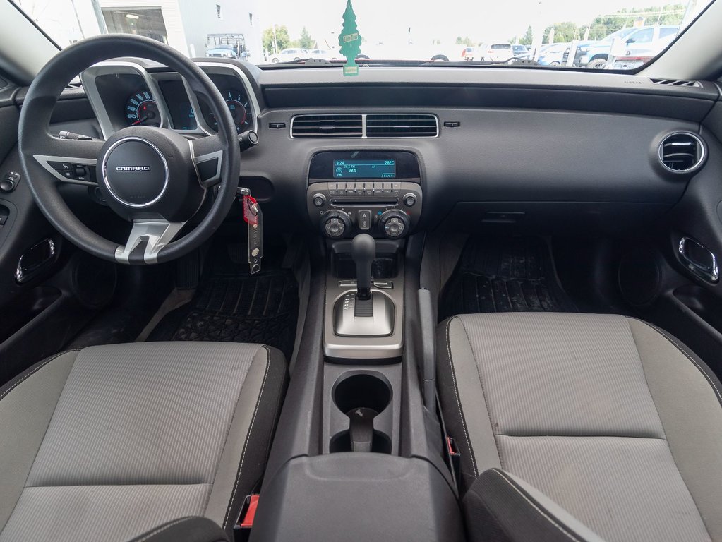 2010 Chevrolet Camaro in St-Jérôme, Quebec - 10 - w1024h768px