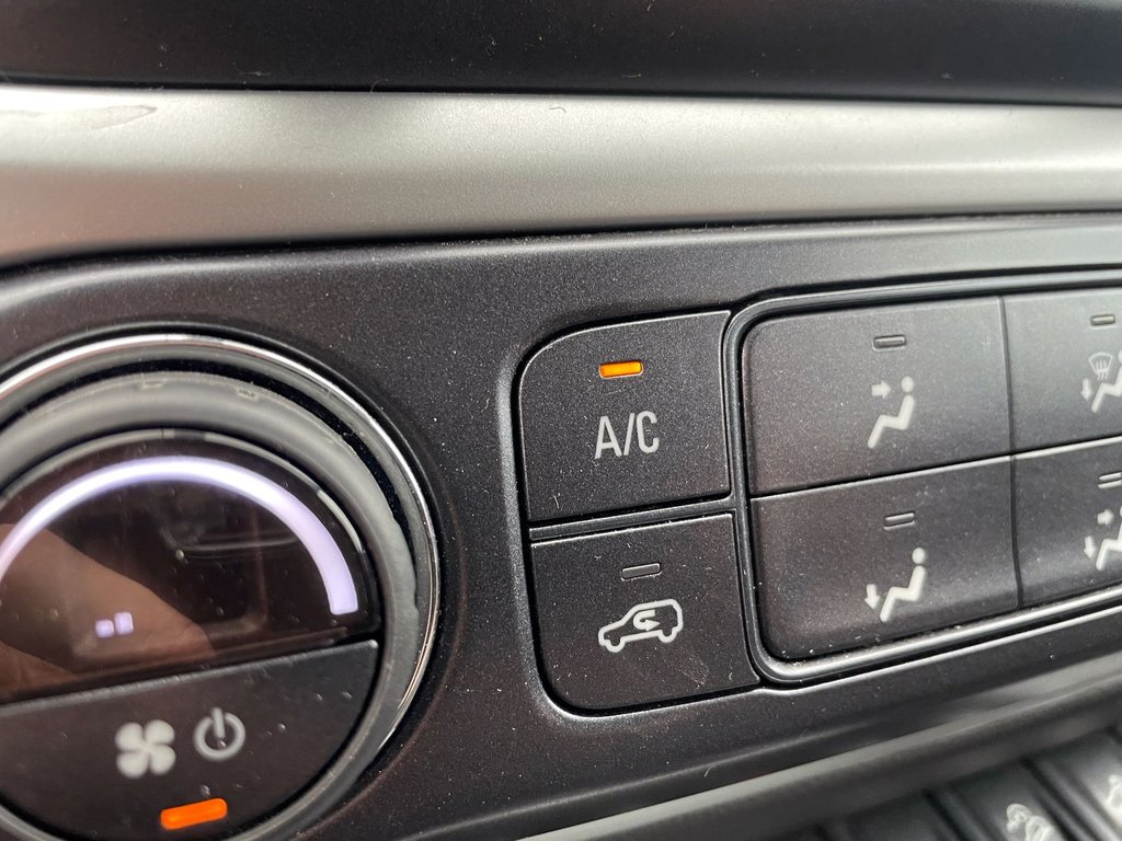 2021 Chevrolet Colorado in St-Jérôme, Quebec - 17 - w1024h768px