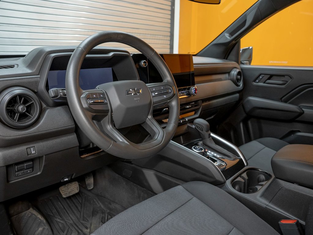 2024 Chevrolet Colorado in St-Jérôme, Quebec - 2 - w1024h768px