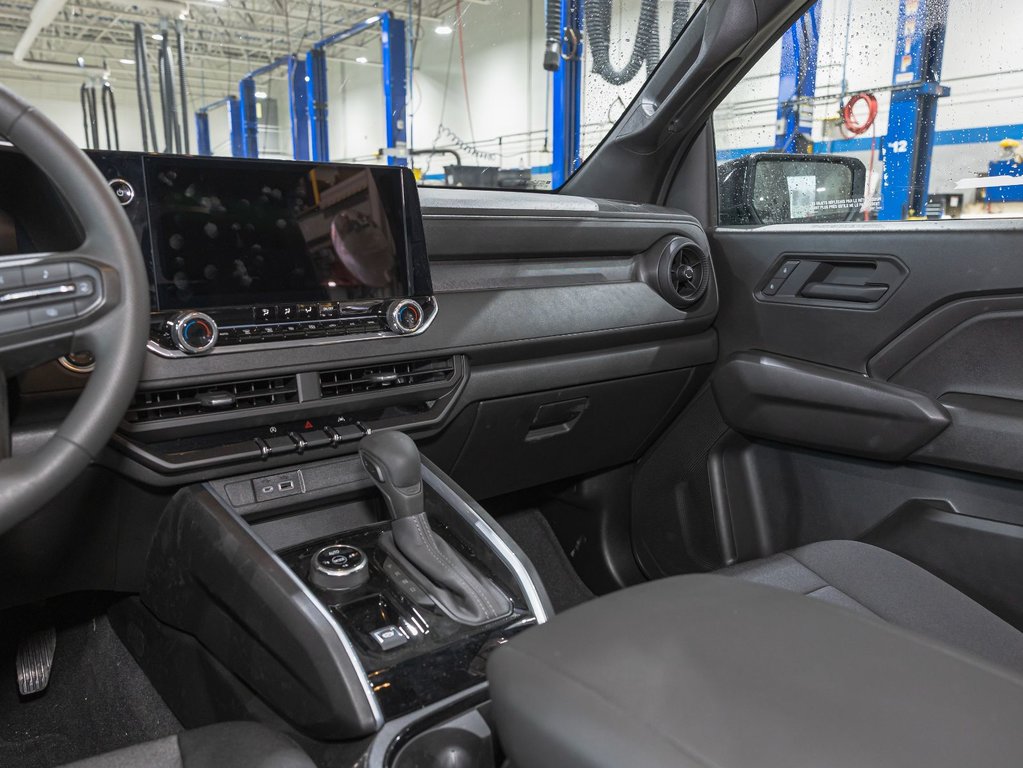 2025 Chevrolet Colorado in St-Jérôme, Quebec - 19 - w1024h768px