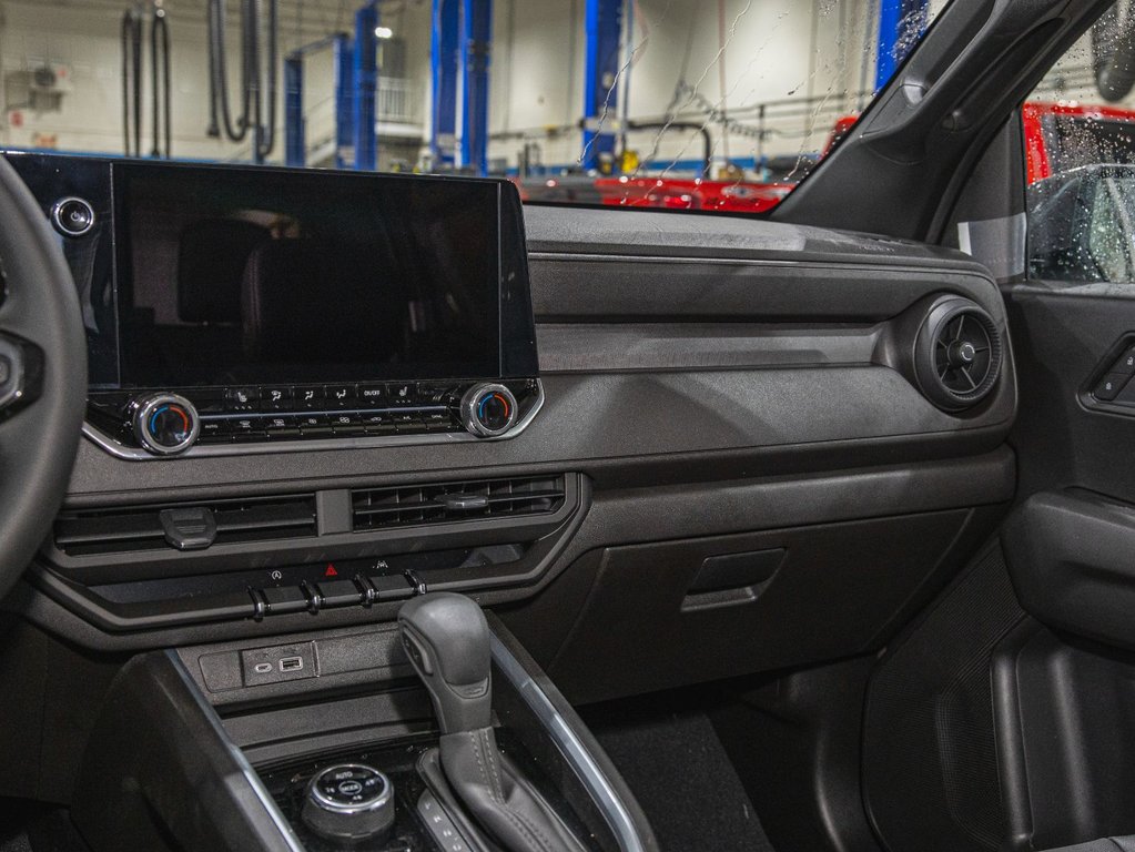 2025 Chevrolet Colorado in St-Jérôme, Quebec - 19 - w1024h768px