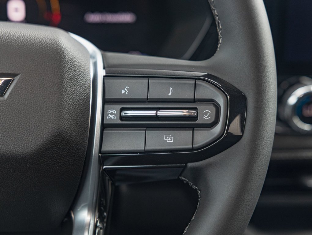 2025 Chevrolet Colorado in St-Jérôme, Quebec - 15 - w1024h768px