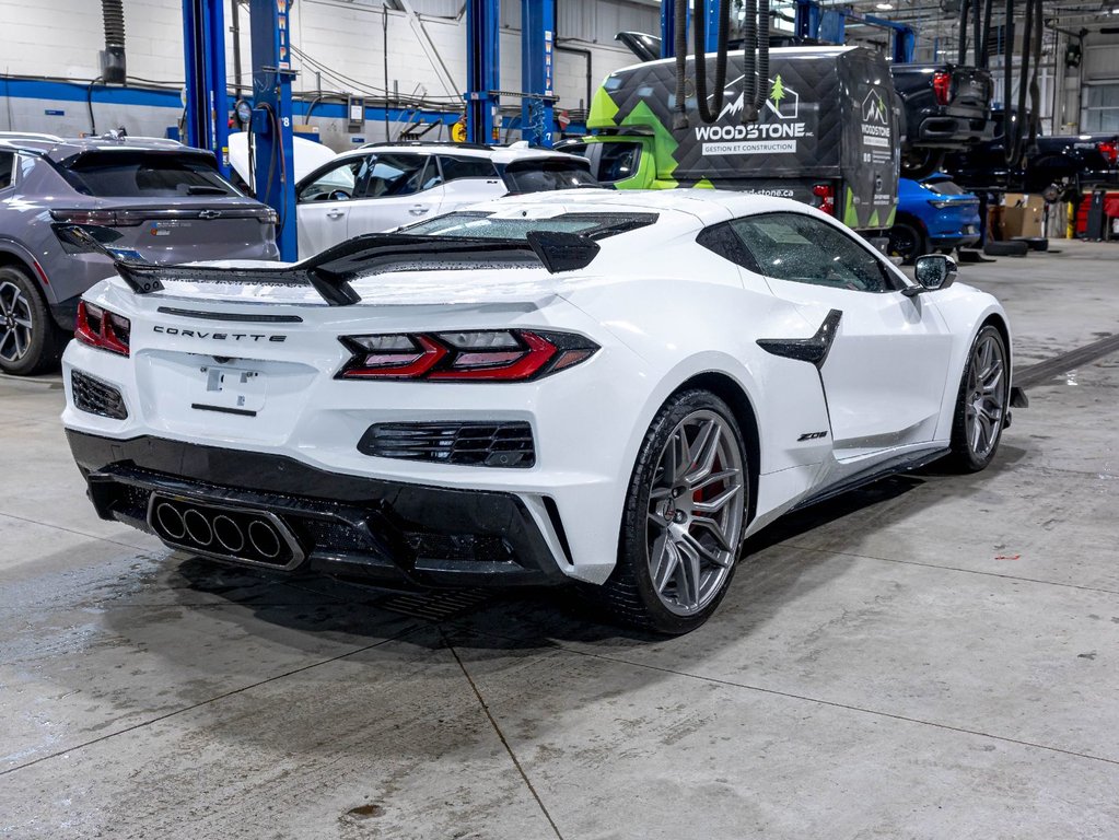 Chevrolet Corvette Z06  2027 à St-Jérôme, Québec - 9 - w1024h768px