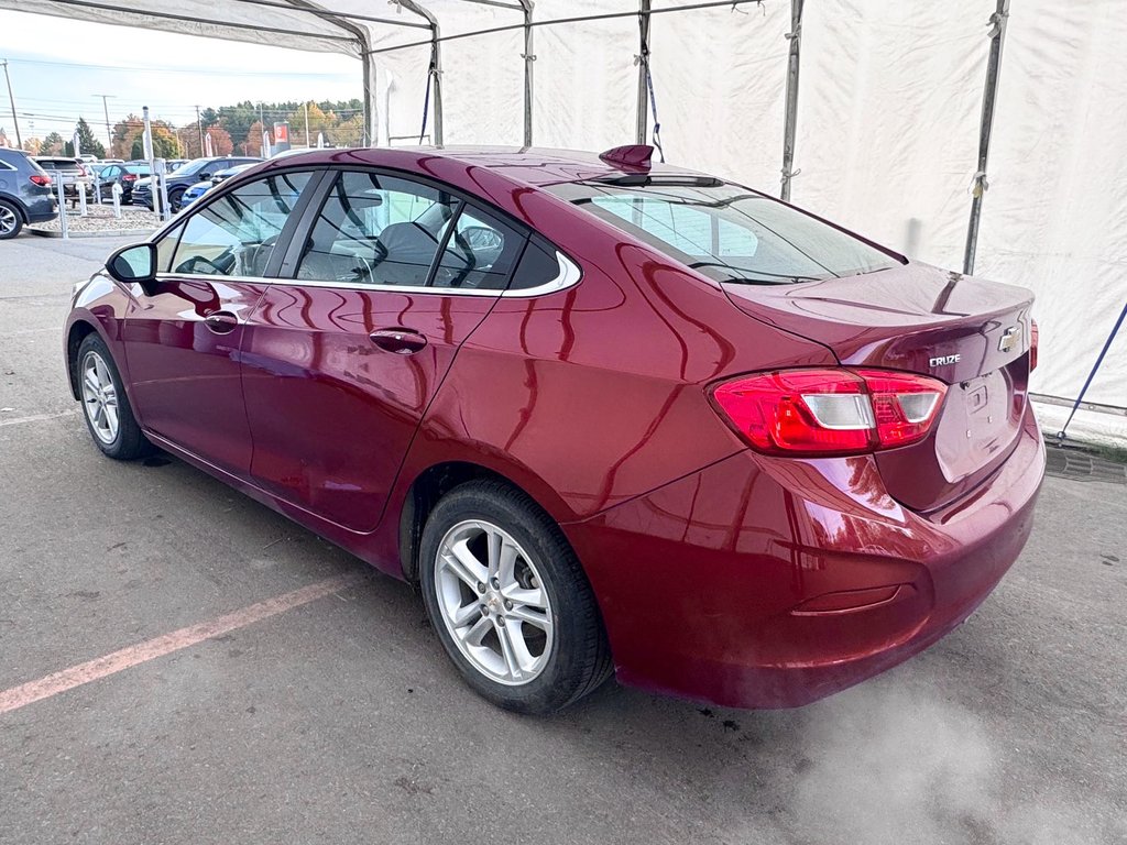 2017 Chevrolet Cruze in St-Jérôme, Quebec - 5 - w1024h768px