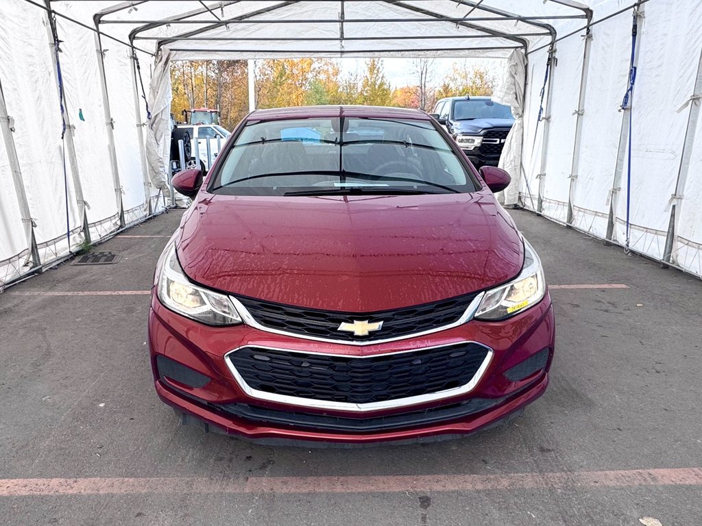 Chevrolet Cruze  2017 à St-Jérôme, Québec - 4 - w1024h768px