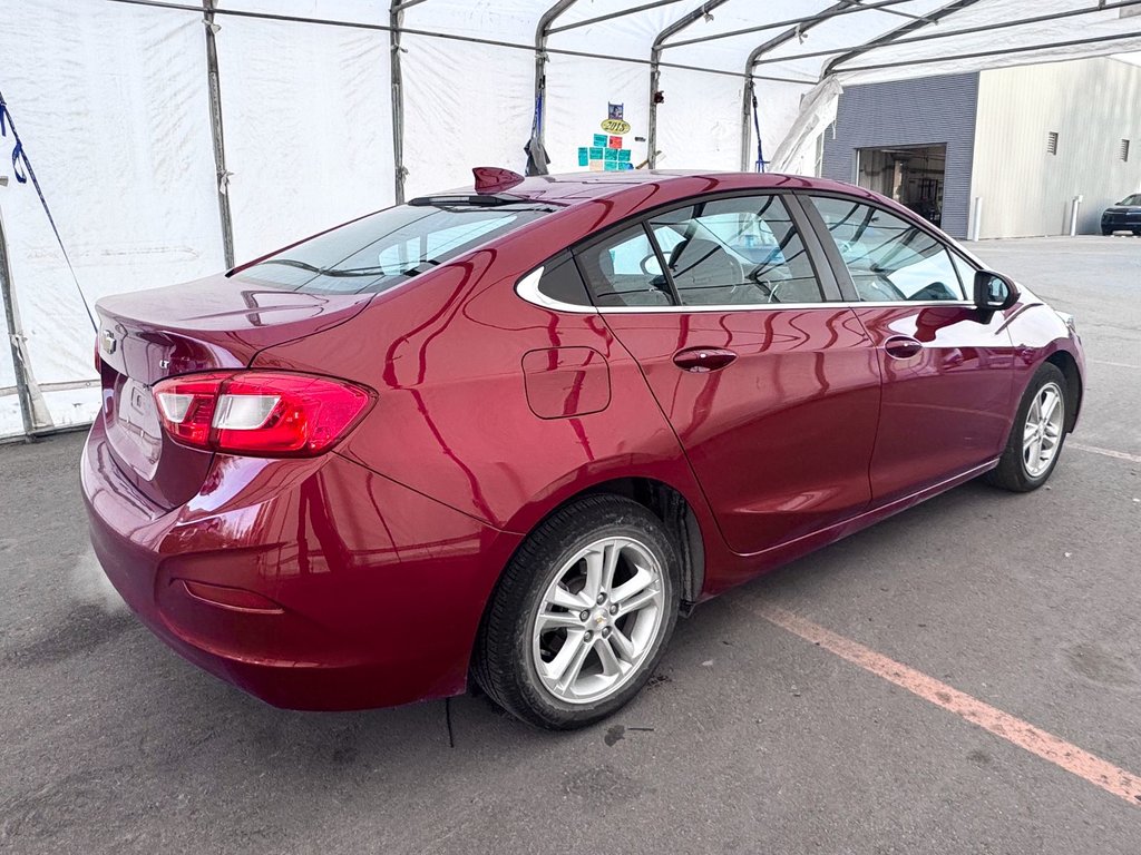 Chevrolet Cruze  2017 à St-Jérôme, Québec - 8 - w1024h768px