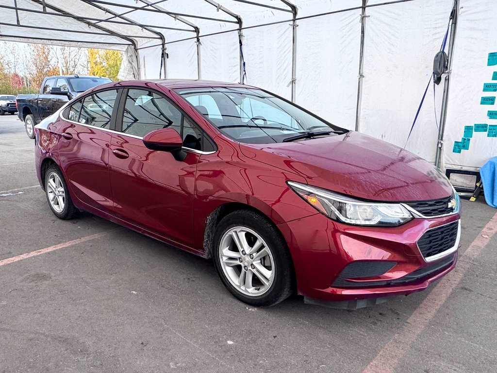 Chevrolet Cruze  2017 à St-Jérôme, Québec - 9 - w1024h768px