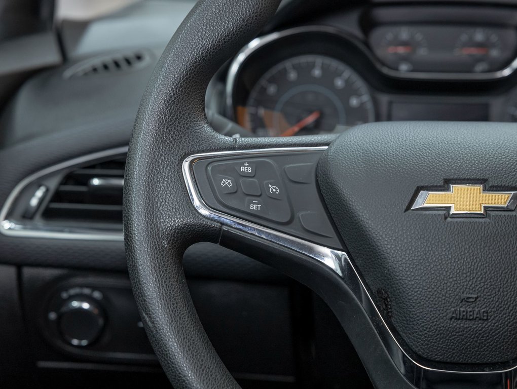 Chevrolet Cruze  2018 à St-Jérôme, Québec - 14 - w1024h768px