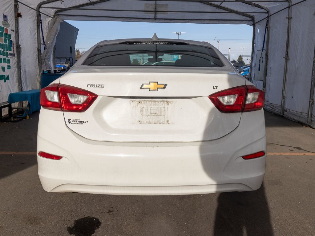 Chevrolet Cruze  2018 à St-Jérôme, Québec - 6 - w1024h768px