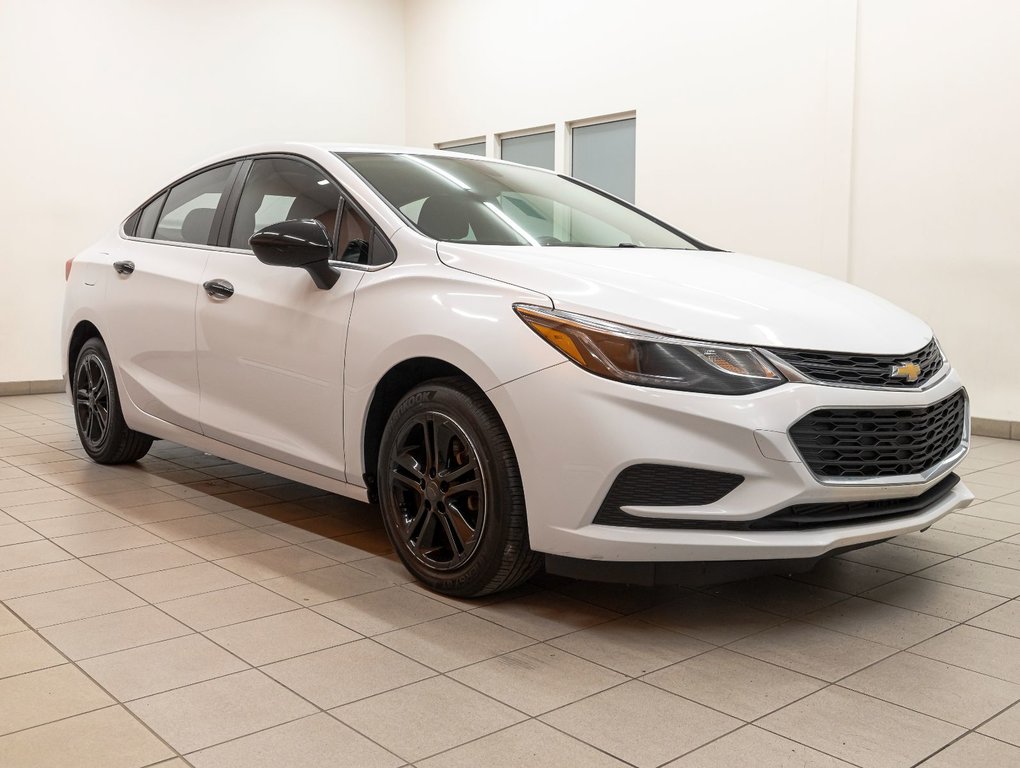 Chevrolet Cruze  2018 à St-Jérôme, Québec - 9 - w1024h768px