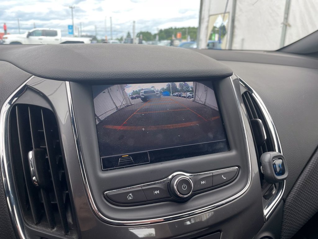 2019 Chevrolet Cruze in St-Jérôme, Quebec - 13 - w1024h768px