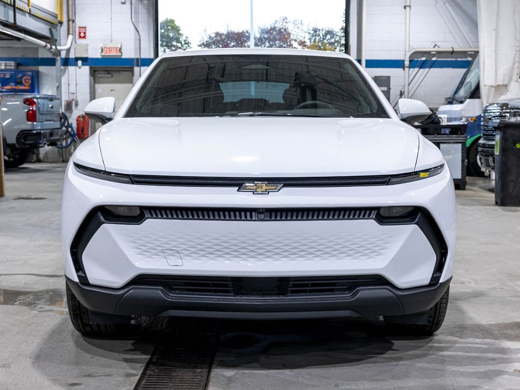 Chevrolet Equinox EV  2027 à St-Jérôme, Québec - 2 - w1024h768px