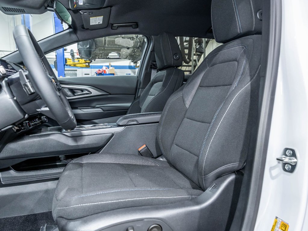 Chevrolet Equinox EV  2027 à St-Jérôme, Québec - 11 - w1024h768px