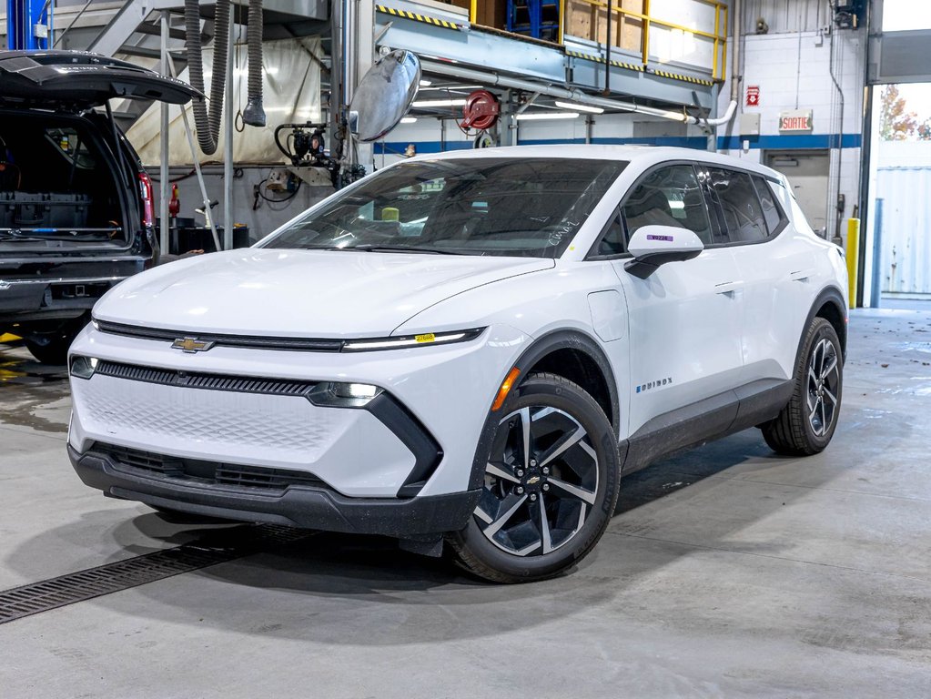2027 Chevrolet Equinox EV in St-Jérôme, Quebec - 1 - w1024h768px