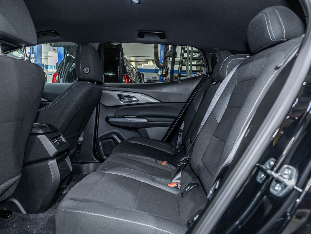 2027 Chevrolet Equinox EV in St-Jérôme, Quebec - 27 - w1024h768px