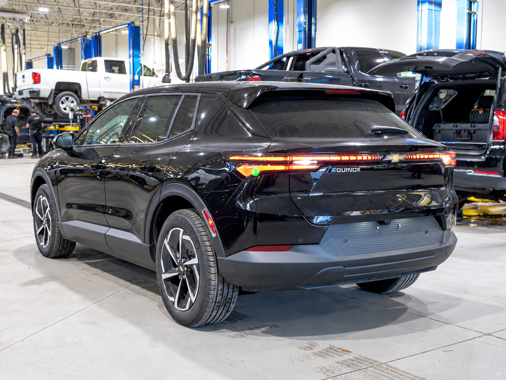 2027 Chevrolet Equinox EV in St-Jérôme, Quebec - 6 - w1024h768px