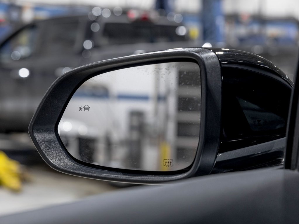 2025 Chevrolet Equinox EV in St-Jérôme, Quebec - 34 - w1024h768px