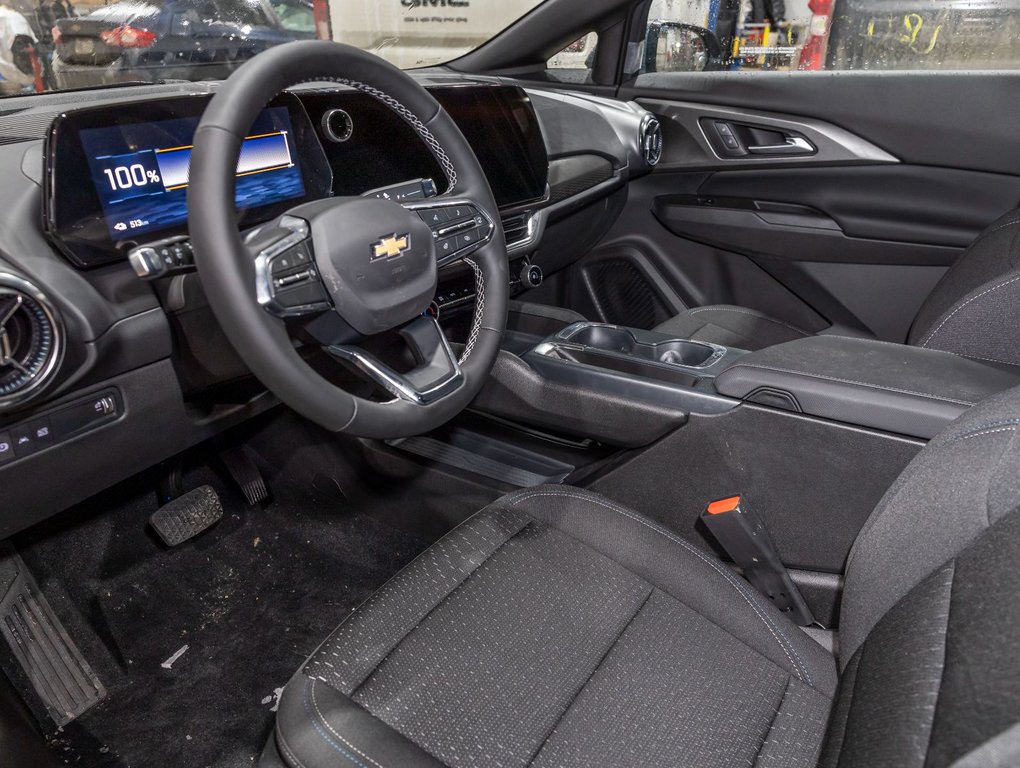 2025 Chevrolet Equinox EV in St-Jérôme, Quebec - 12 - w1024h768px