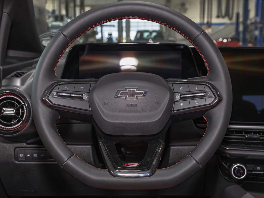 2025 Chevrolet Equinox EV in St-Jérôme, Quebec - 13 - w1024h768px