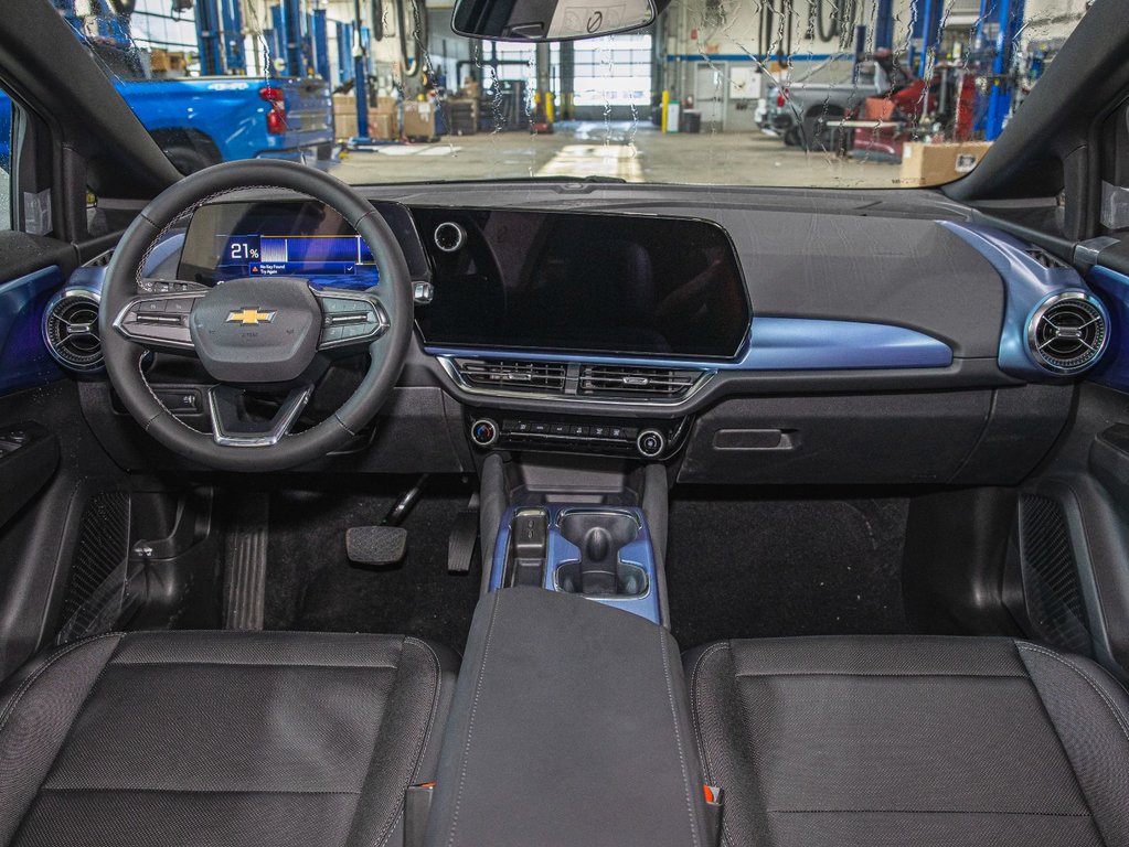 2025 Chevrolet Equinox EV in St-Jérôme, Quebec - 4 - w1024h768px