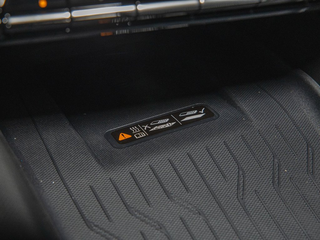 2025 Chevrolet Equinox EV in St-Jérôme, Quebec - 26 - w1024h768px