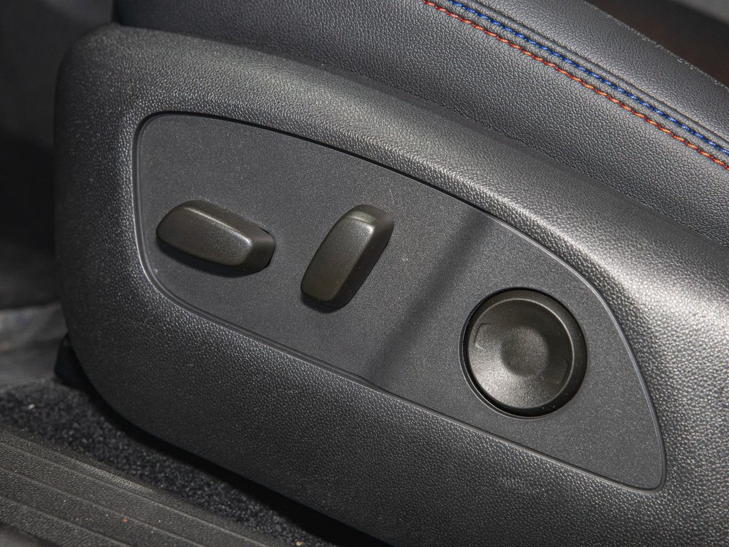 2025 Chevrolet Equinox EV in St-Jérôme, Quebec - 24 - w1024h768px