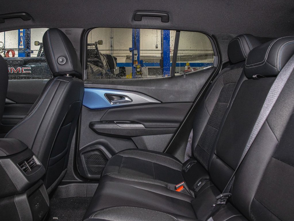 Chevrolet Equinox EV  2025 à St-Jérôme, Québec - 28 - w1024h768px