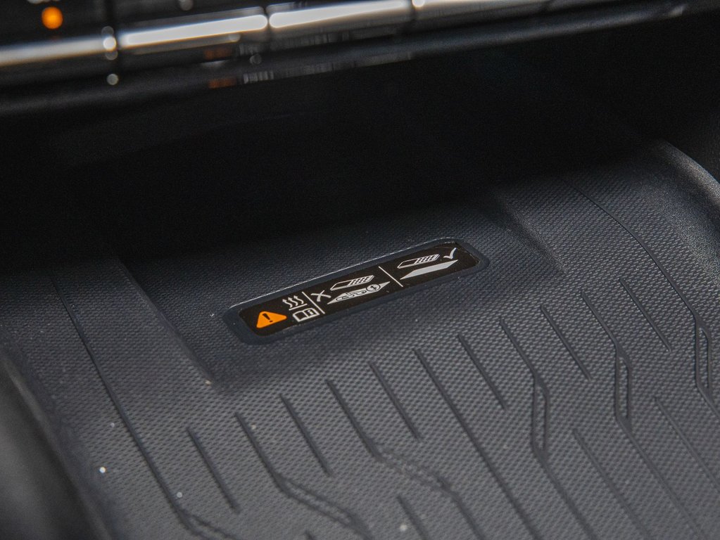 2025 Chevrolet Equinox EV in St-Jérôme, Quebec - 25 - w1024h768px
