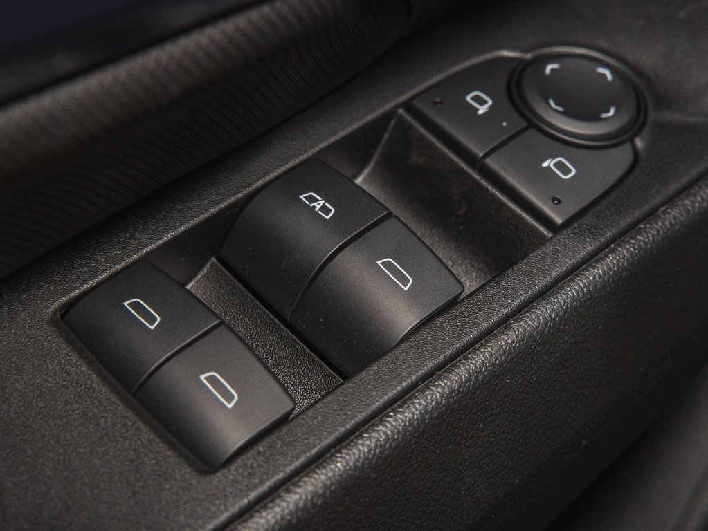 2025 Chevrolet Equinox EV in St-Jérôme, Quebec - 24 - w1024h768px