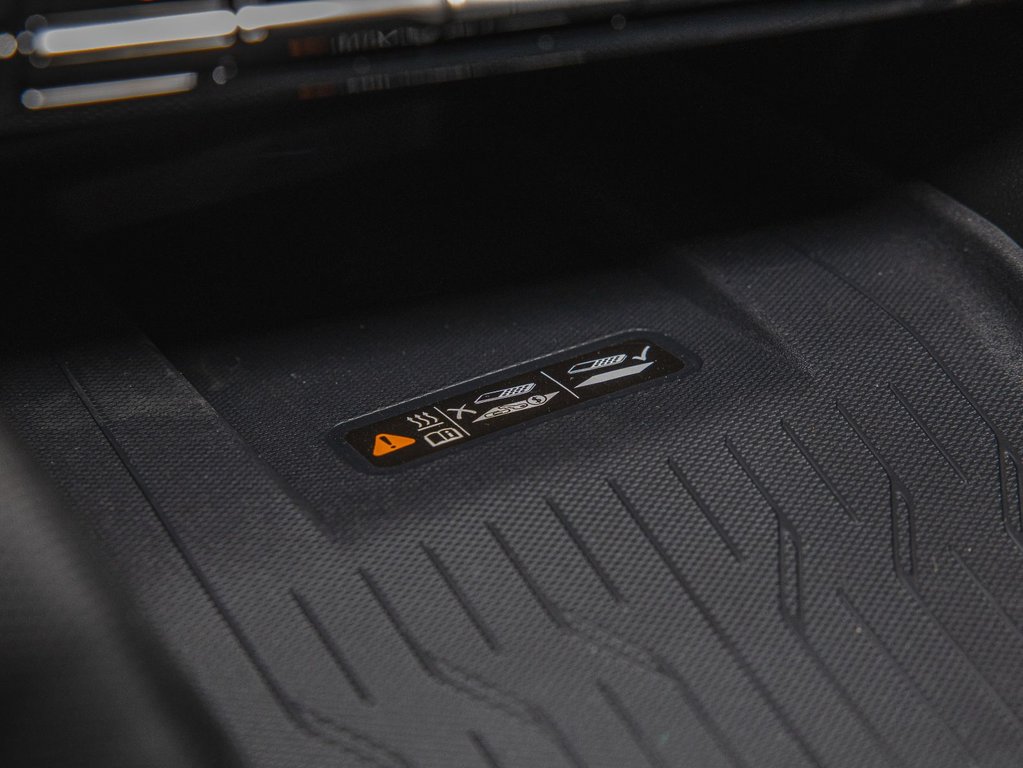 2025 Chevrolet Equinox EV in St-Jérôme, Quebec - 26 - w1024h768px