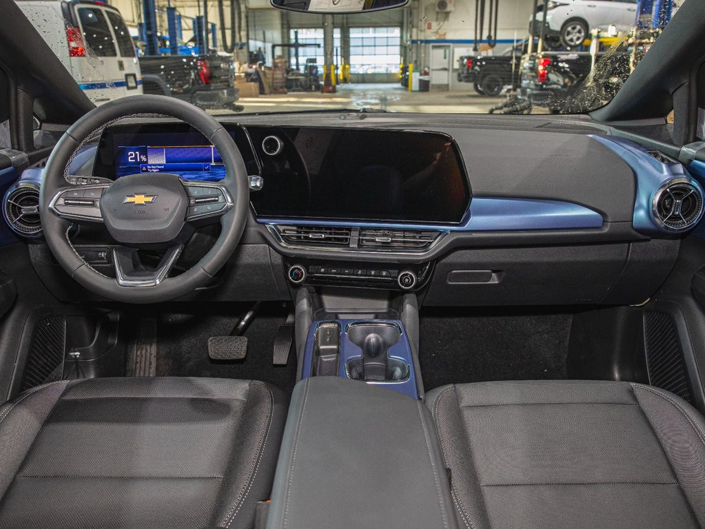 2025 Chevrolet Equinox EV in St-Jérôme, Quebec - 4 - w1024h768px