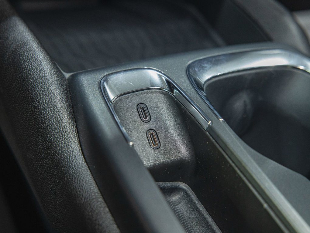 Chevrolet Equinox EV  2025 à St-Jérôme, Québec - 25 - w1024h768px